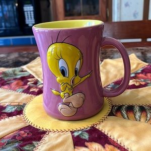 Looney tunes collectible mug Tweety
